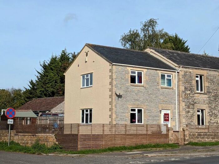 4 Bedroom Semi-Detached House For Sale In Fosse Way, Pylle, Pylle, BA4