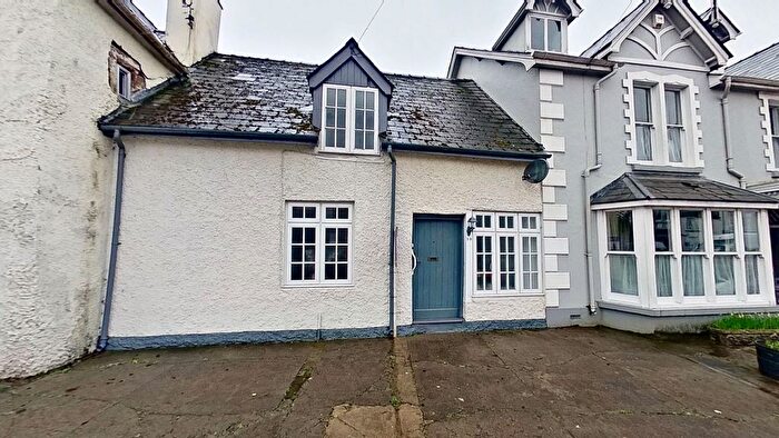 3 Bedroom Cottage For Sale In Maryport Street, Usk, Gwent, NP15