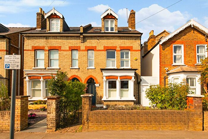 5 Bedroom Property To Rent In Gibbon Road, Kingston Upon Thames, KT2