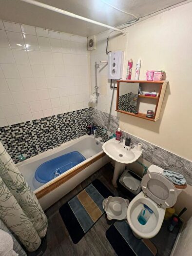 1 Bedroom Flat To Rent In Gurney Close, Barking, IG11