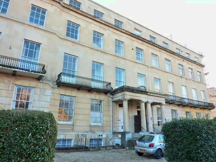 1 Bedroom Flat To Rent In Lansdown Crescent, Cheltenham, GL50