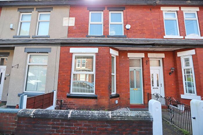 2 Bedroom Terraced House To Rent In Park Street, Prestwich, M25