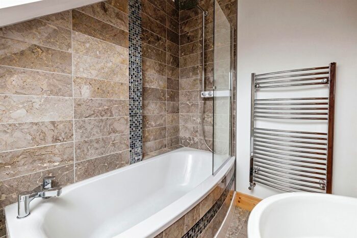 1 Bedroom Flat For Sale In Bridge Street, Saxilby, Lincoln, LN1