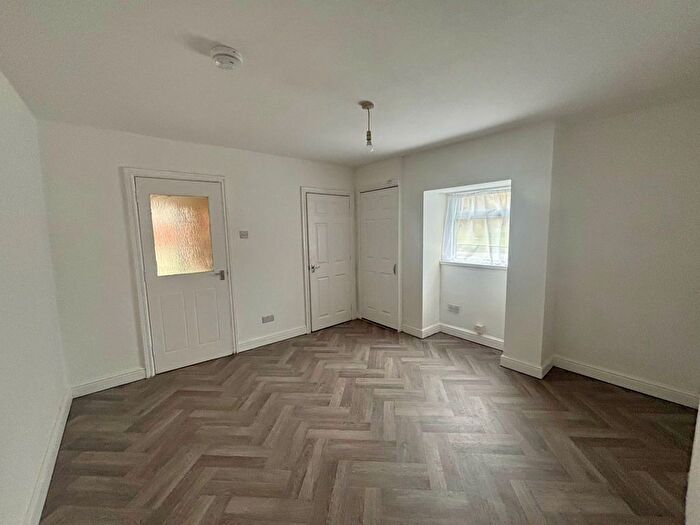 3 Bedroom End Of Terrace House To Rent In Broad Street, Crewe, CW1