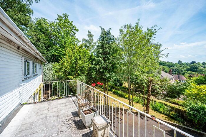 5 Bedroom Detached House For Sale In Woodhurst Park, Oxted, RH8