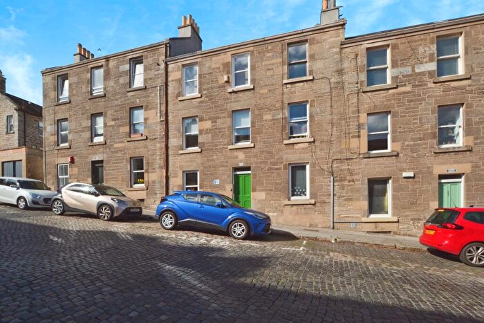 1 Bedroom Flat To Rent In Newhaven Road, Newhaven, Edinburgh, EH6
