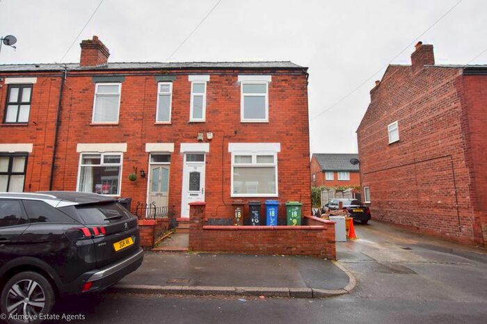 3 Bedroom Terraced House To Rent In Alldis Street, Stockport, SK2