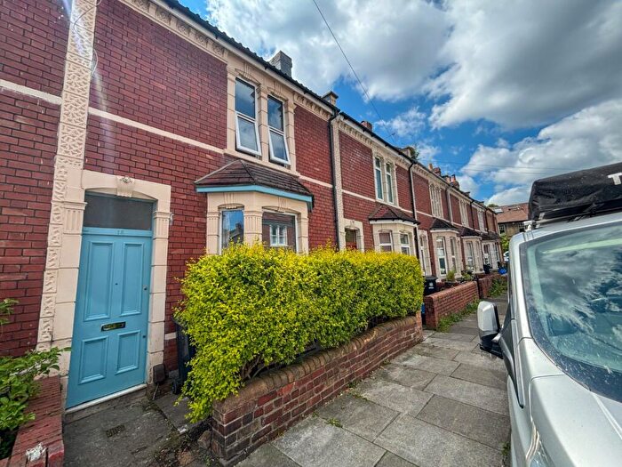 4 Bedroom Terraced House To Rent In Lynmouth Road, St. Werburghs, Bristol, BS2