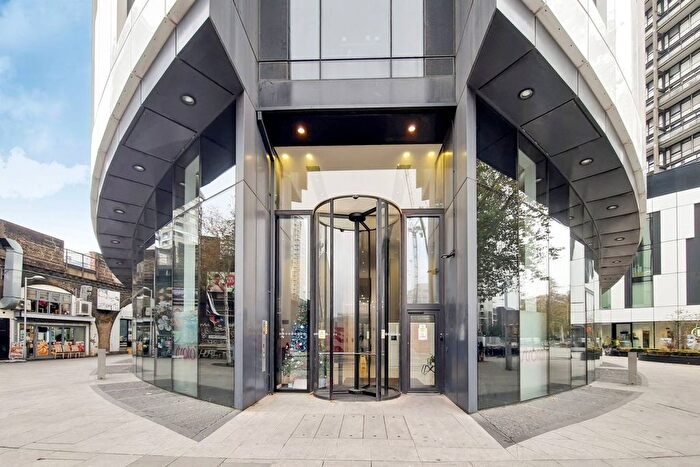 1 Bedroom Flat To Rent In Walworth Road, Elephant And Castle, London, SE1