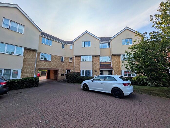 2 Bedroom Apartment For Sale In Treeview, Stowmarket, IP14