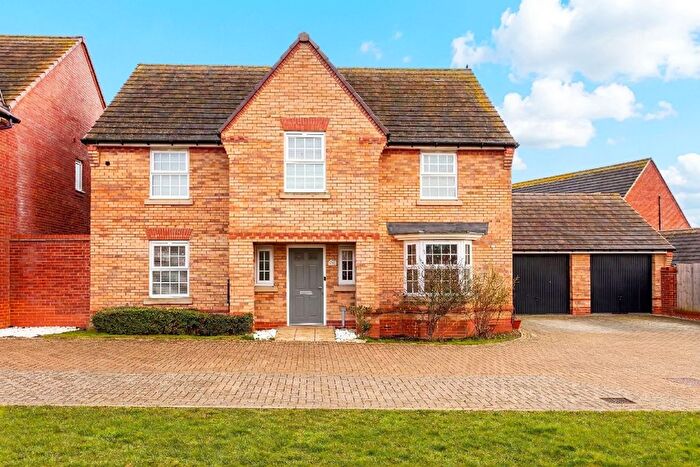 4 Bedroom Detached House For Sale In Pompeii Grove, Fairfields, MK11