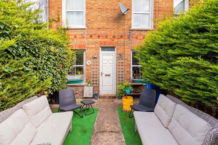 1 Bedroom Terraced House For Sale In Clewer Fields, Windsor Town Centre, SL4