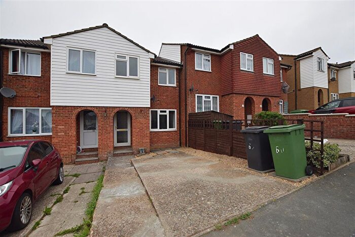 3 Bedroom Terraced House To Rent In Field Way, St. Leonards-On-Sea, TN38
