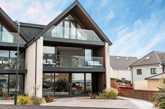 4 Bedroom House For Sale In Warren Edge Close, Bournemouth, BH6