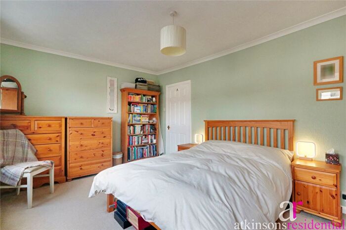 3 Bedroom Terraced House For Sale In Burlington Road, Enfield, Middlesex, EN2