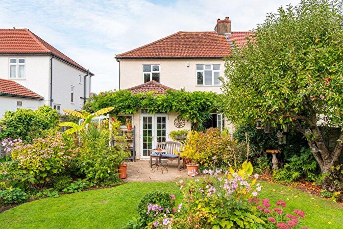 3 Bedroom Semi-Detached House For Sale In West Dene | Stoke Bishop, BS9