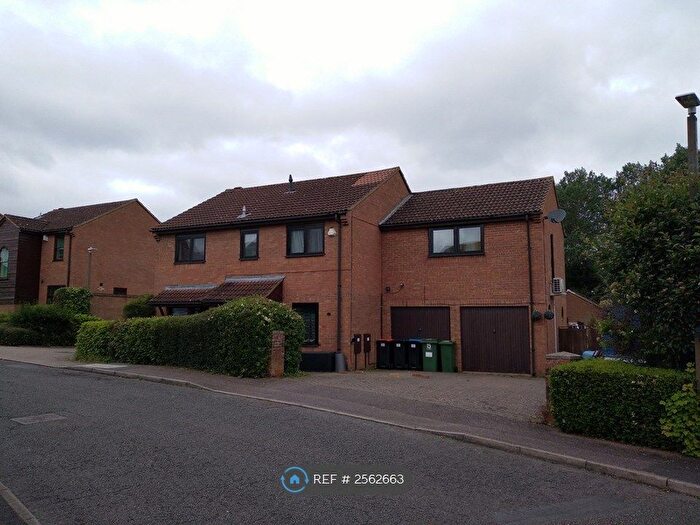 5 Bedroom Detached House To Rent In Gatcombe, Great Holm, Milton Keynes, MK8