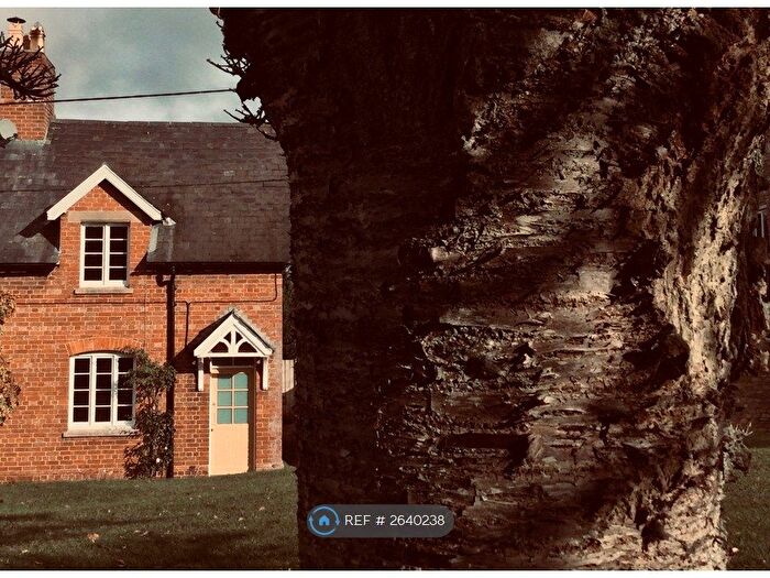 3 Bedroom Semi-Detached House To Rent In Church Street, Somerton, Bicester, OX25