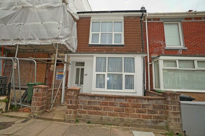 3 Bedroom Terraced House To Rent In Nelson Avenue, North End, PO2
