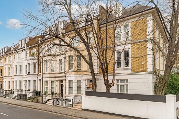 2 Bedroom Flat To Rent In Beaufort Street, London, SW3