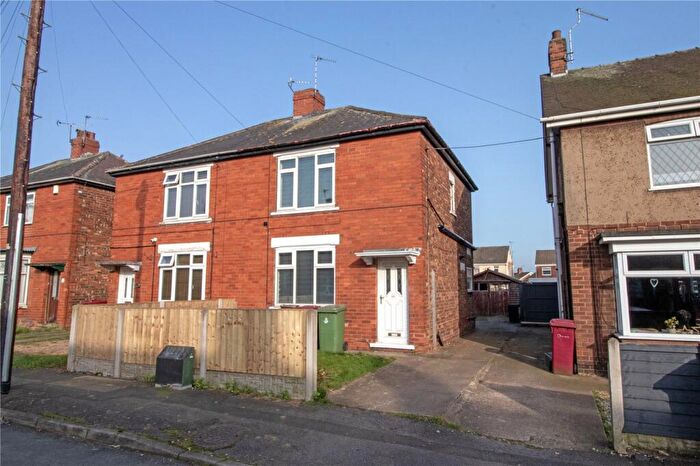 3 Bedroom Semi Detached House For Sale In Bottesford Avenue, Scunthorpe, Lincolnshire, DN16