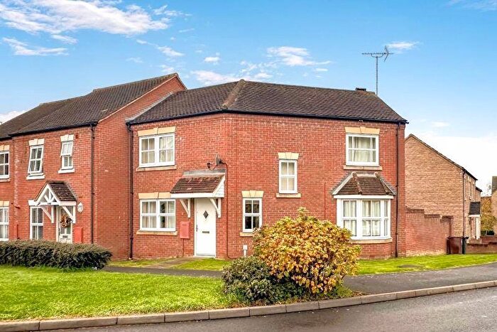 3 Bedroom Terraced House For Sale In Usher Drive, Banbury, OX16