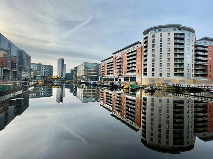 1 Bedroom Flat To Rent In Clarence House, The Boulevard, Leeds, West Yorkshire, LS10