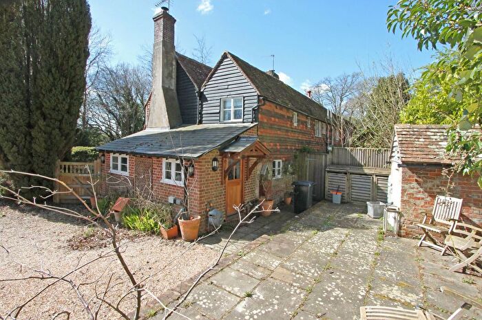 2 Bedroom Cottage For Sale In Station Road, Wadhurst, TN5