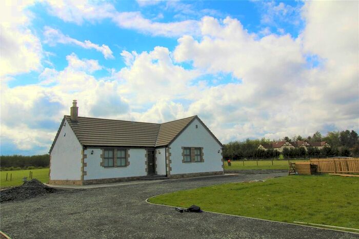 3 Bedroom Detached House To Rent In Hens Nest Road, Bathgate, EH47