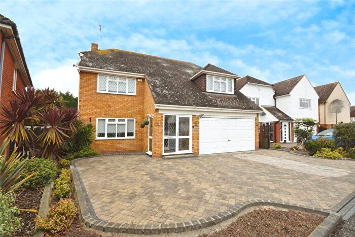4 Bedroom Detached House For Sale In Bishopsteignton, Shoeburyness, Southend-on-Sea, Essex, SS3