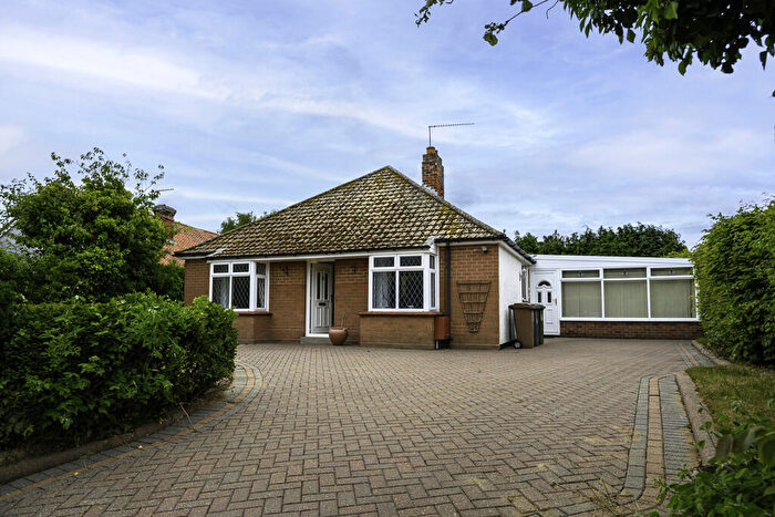 2 Bedroom Detached Bungalow For Sale In Burnt House Lane, Kirton, IP10