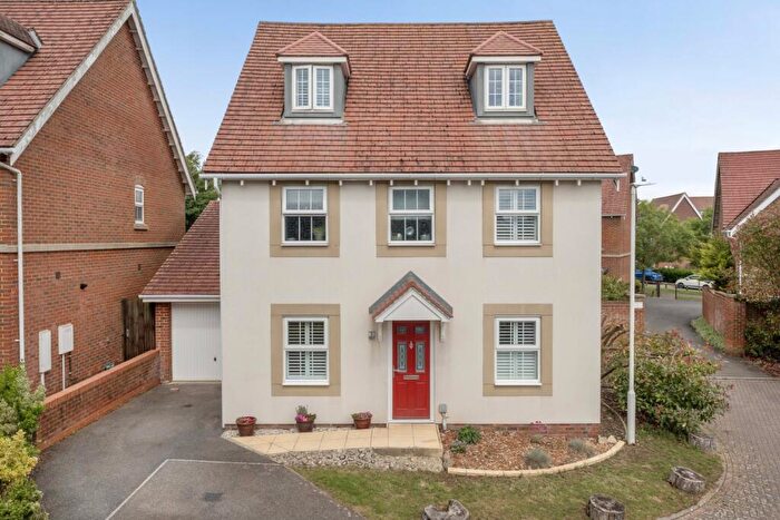 5 Bedroom Detached House For Sale In Atkinson Road, Hawkinge, CT18