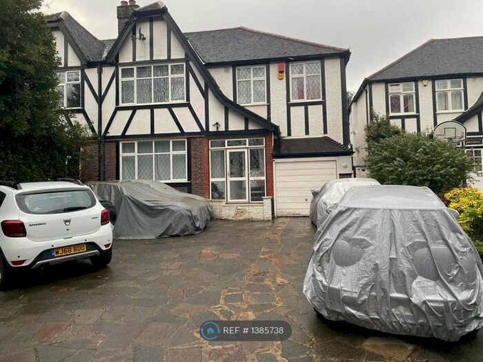 5 Bedroom Semi-Detached House To Rent In Belmont Rise, Cheam, Sutton, SM2