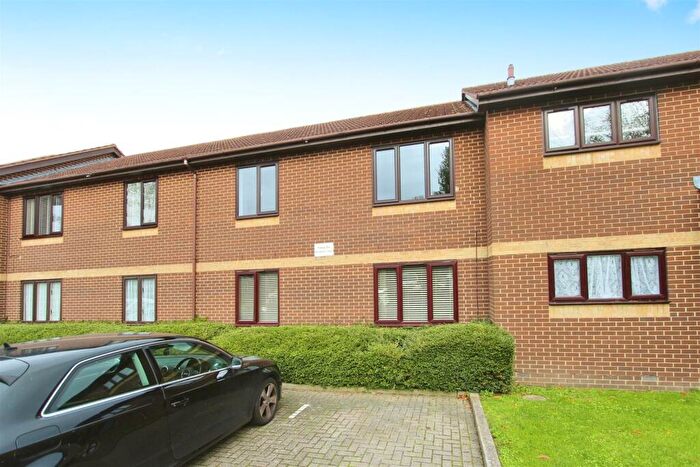 1 Bedroom Apartment For Sale In River View, Gillingham, ME8