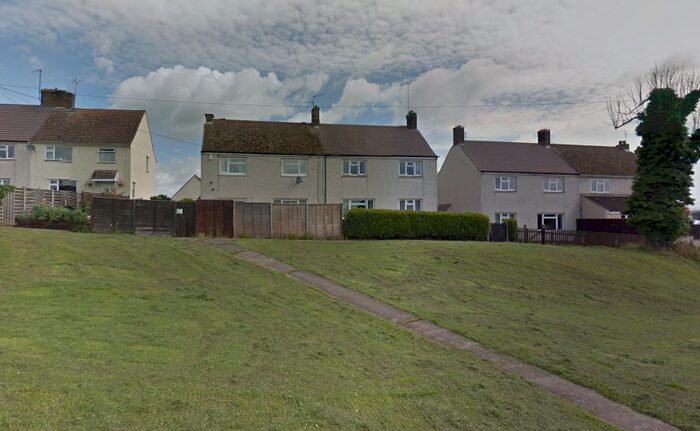 3 Bedroom Semi-Detached House To Rent In Empingham Road, PE9