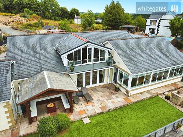 5 Bedroom Bungalow For Sale In Tan Y Graig, Cefn Mawr, Wrexham, LL14