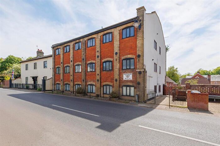 2 Bedroom Flat For Sale In Quay Street, Halesworth, IP19