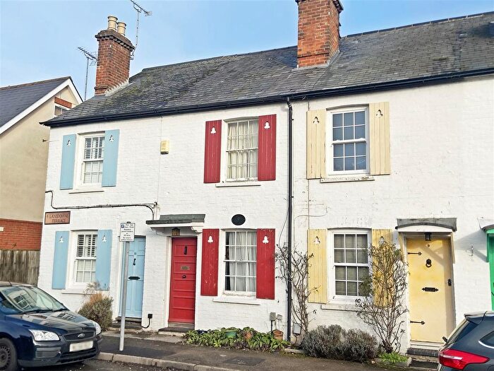 2 Bedroom Terraced House For Sale In The Grove, Twyford, RG10