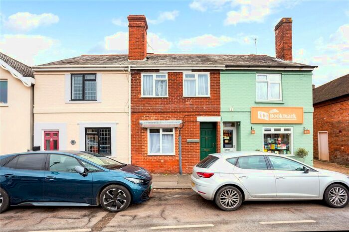 2 Bedroom Terraced House For Sale In High Street, Stockbridge, Hampshire, SO20