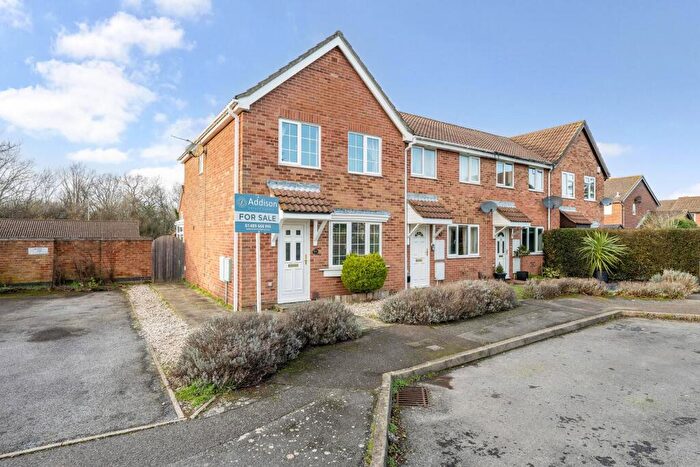 3 Bedroom End Of Terrace House For Sale In Pennycress, Locks Heath, SO31