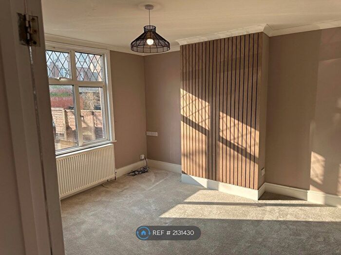 3 Bedroom Terraced House To Rent In Crawley Green Road, Luton, LU2