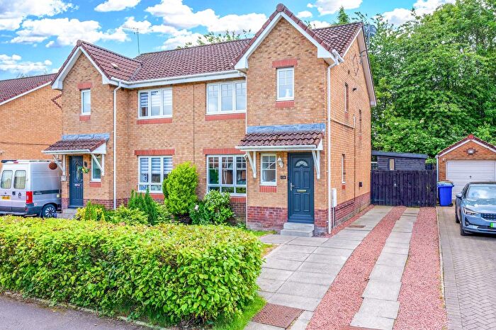 3 Bedroom Semi-Detached House For Sale In Loaninghill Road, Uphall, EH52