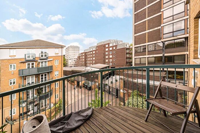 2 Bedroom Flat For Sale In Lorne Close, St John's Wood, NW8