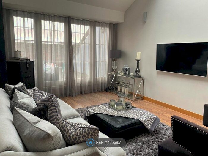 2 Bedroom Flat To Rent In Wallasey, Wallasey, CH41