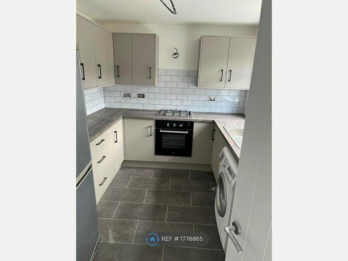 3 Bedroom End Of Terrace House To Rent In Hardwick Crescent, Syston, Leicester, LE7