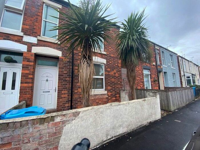 3 Bedroom Terraced House To Rent In Leads Road, Hull, Yorkshire, HU7