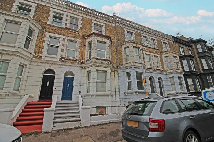 2 Bedroom Flat For Sale In Edgar Road, Margate, Kent, CT9