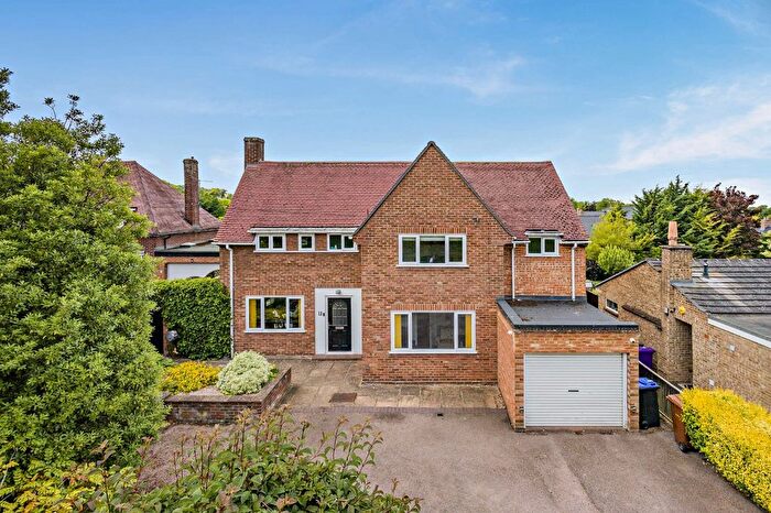 3 Bedroom Detached House For Sale In Priory Close, Royston, Hertfordshire, SG8