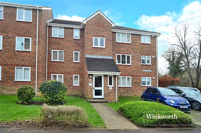 1 Bedroom Flat To Rent In Onyx House, Percy Gardens, Worcester Park, Surrey, KT4