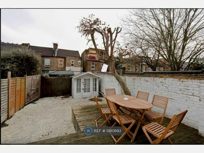 1 Bedroom Flat To Rent In Drayton Grove, West Ealing, W13